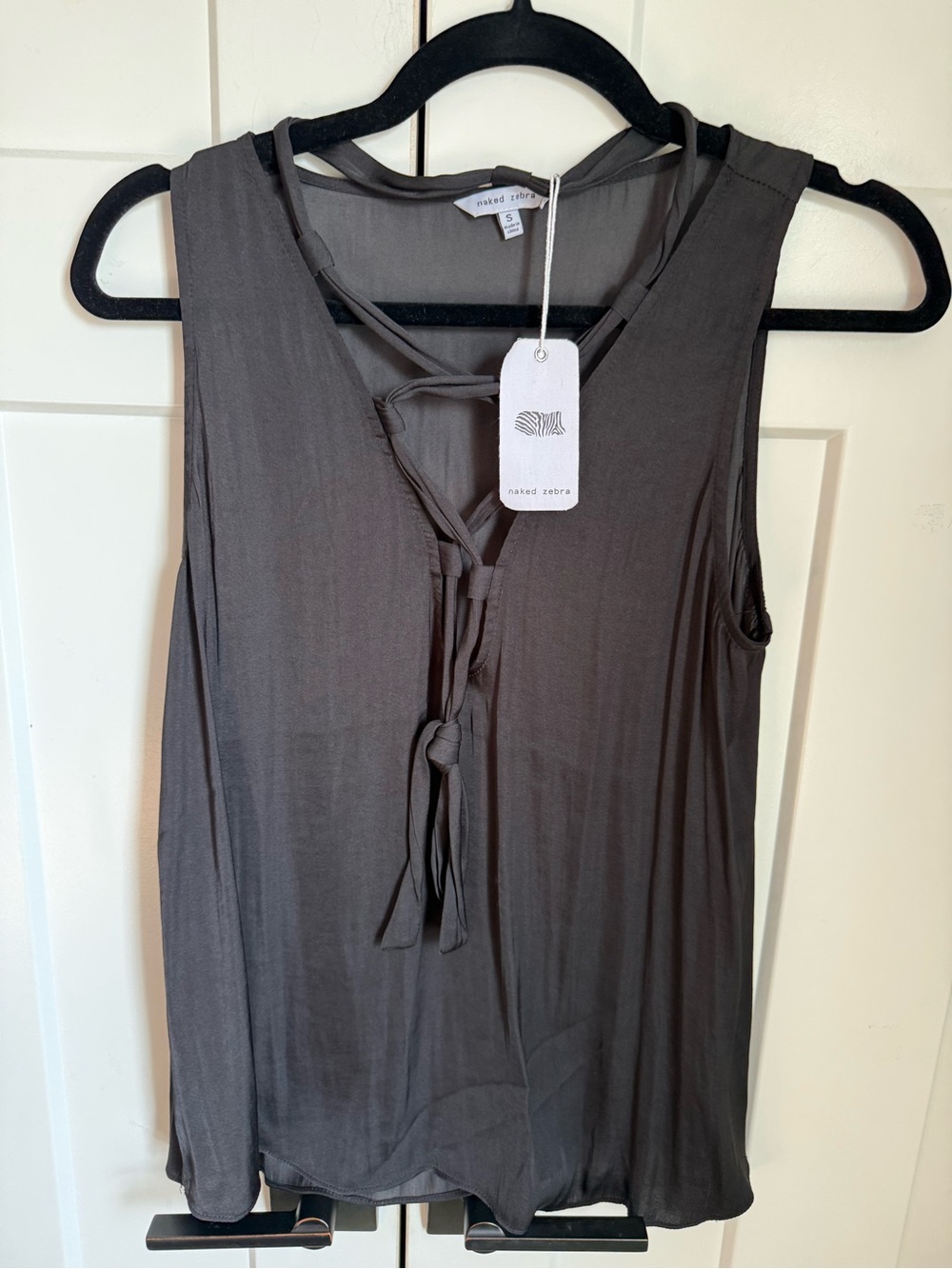 NWT Naked Zebra Charcoal Gray Tie-Front Sleeveless Camisole
